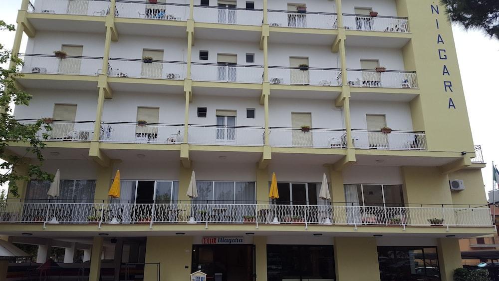 Hotel Ines Cesenatico Ngoại thất bức ảnh
