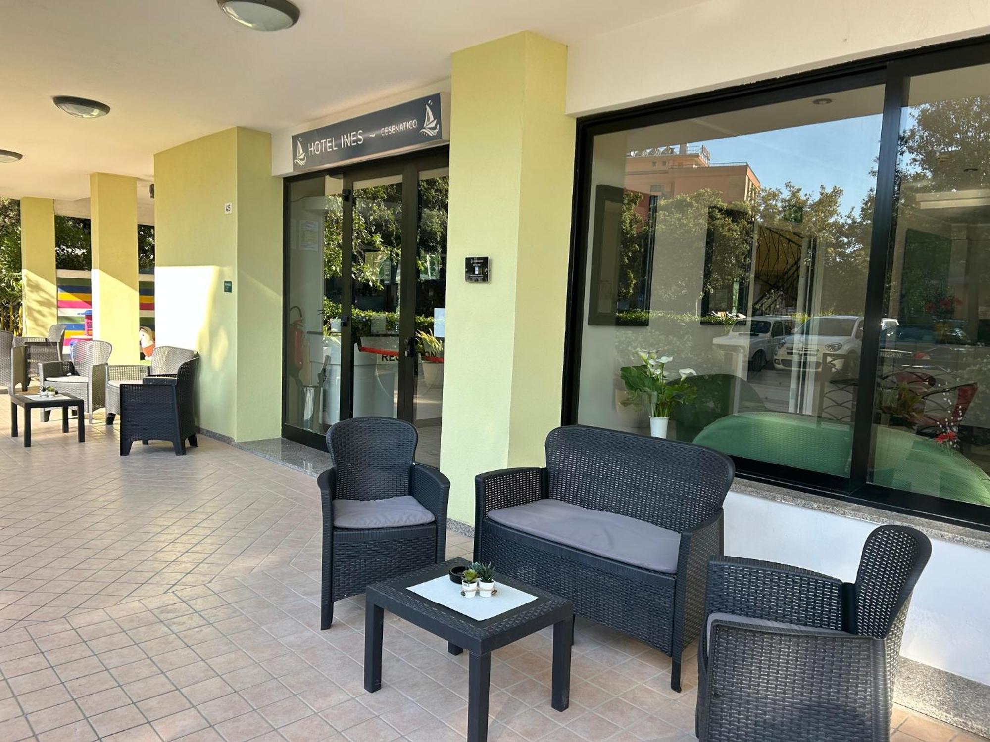 Hotel Ines Cesenatico Ngoại thất bức ảnh
