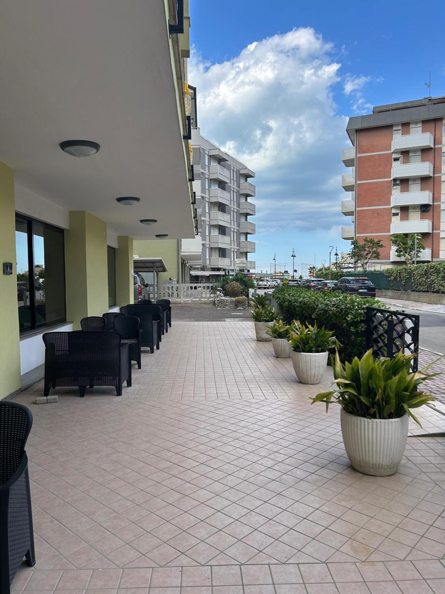 Hotel Ines Cesenatico Ngoại thất bức ảnh