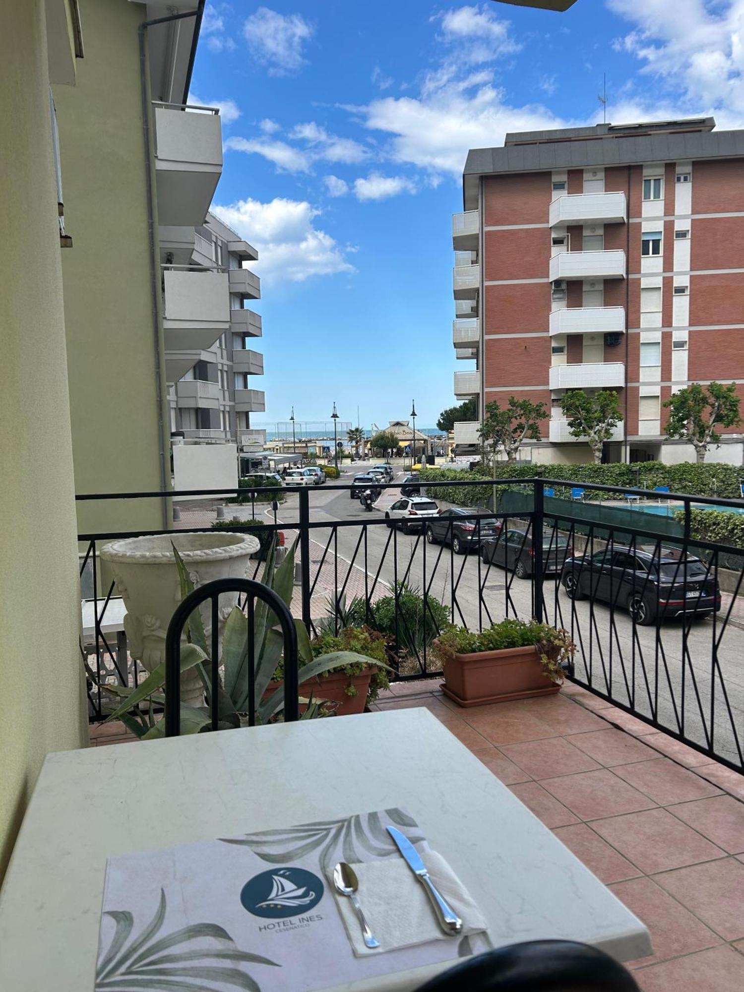 Hotel Ines Cesenatico Ngoại thất bức ảnh