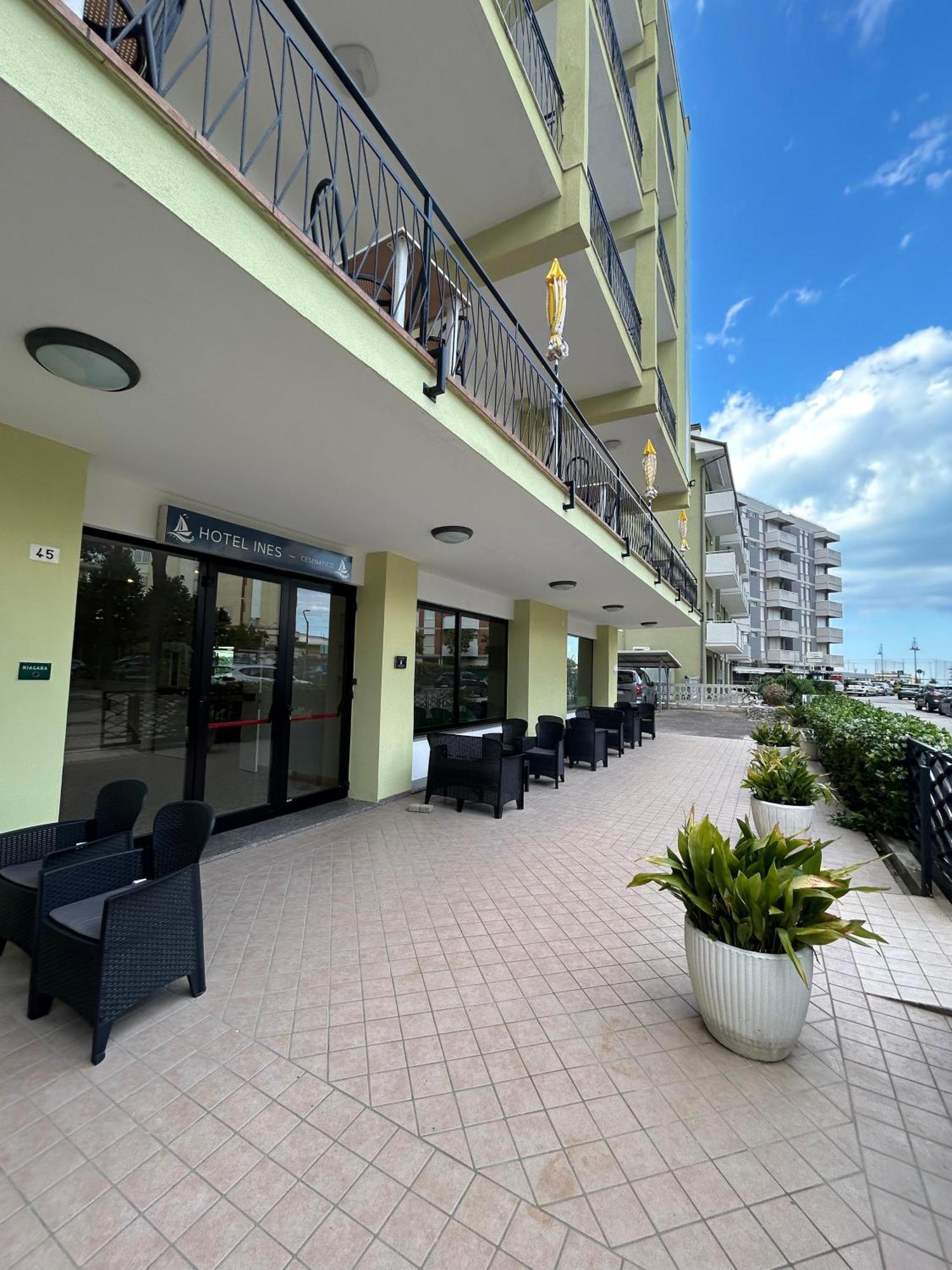 Hotel Ines Cesenatico Ngoại thất bức ảnh
