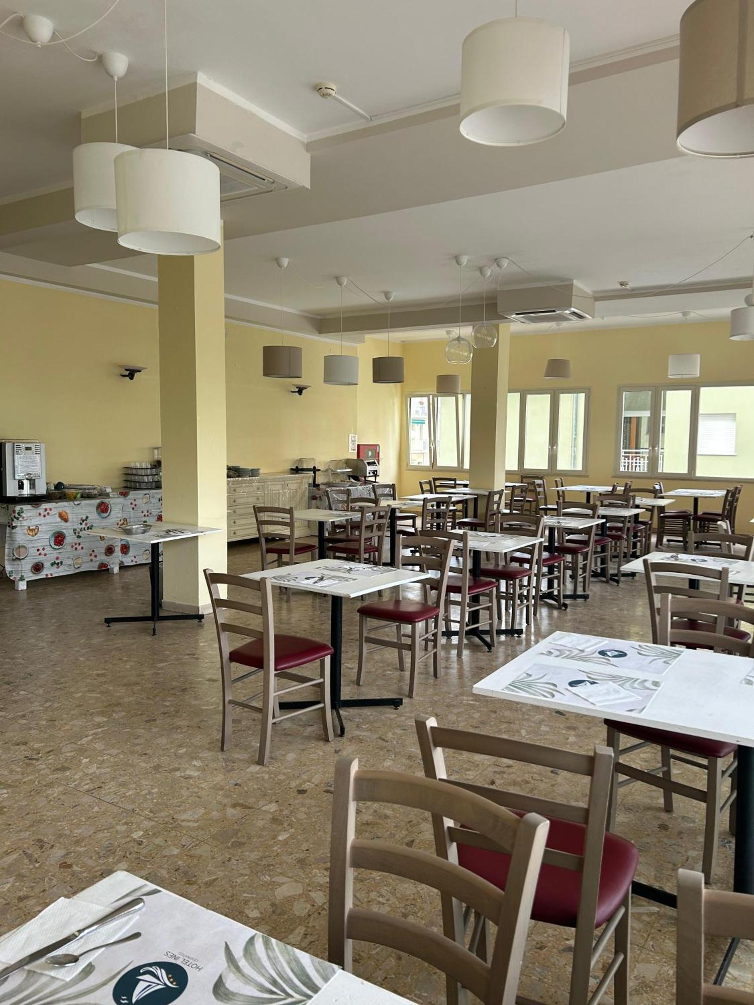 Hotel Ines Cesenatico Ngoại thất bức ảnh