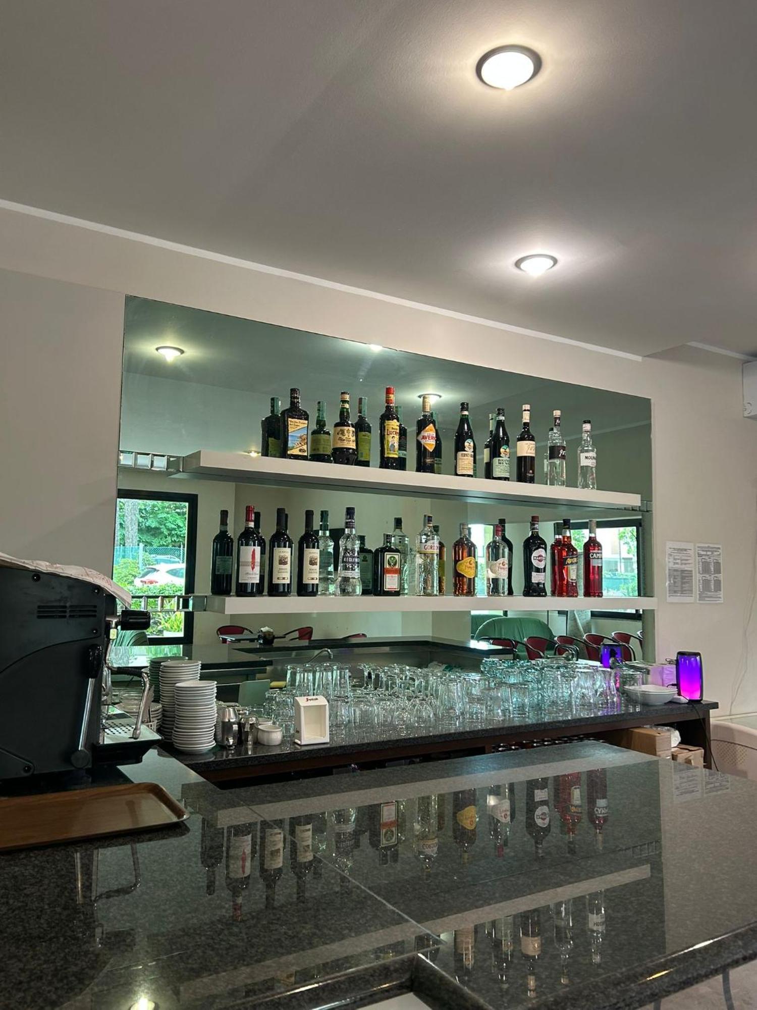 Hotel Ines Cesenatico Ngoại thất bức ảnh