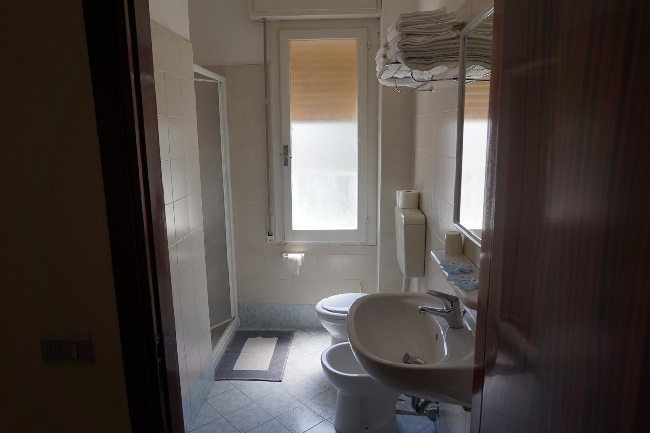 Hotel Ines Cesenatico Ngoại thất bức ảnh