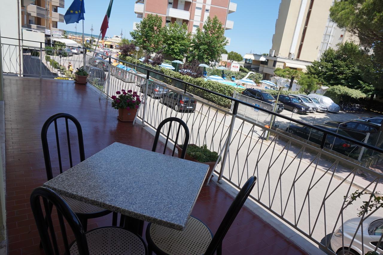 Hotel Ines Cesenatico Ngoại thất bức ảnh